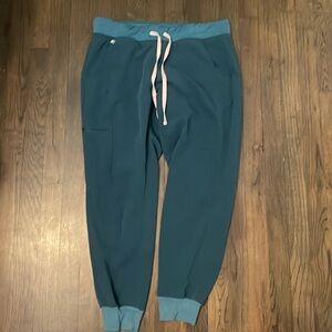 Women’s Figs Zamora scrub joggers size petite medium Caribbean Blue PO 1643